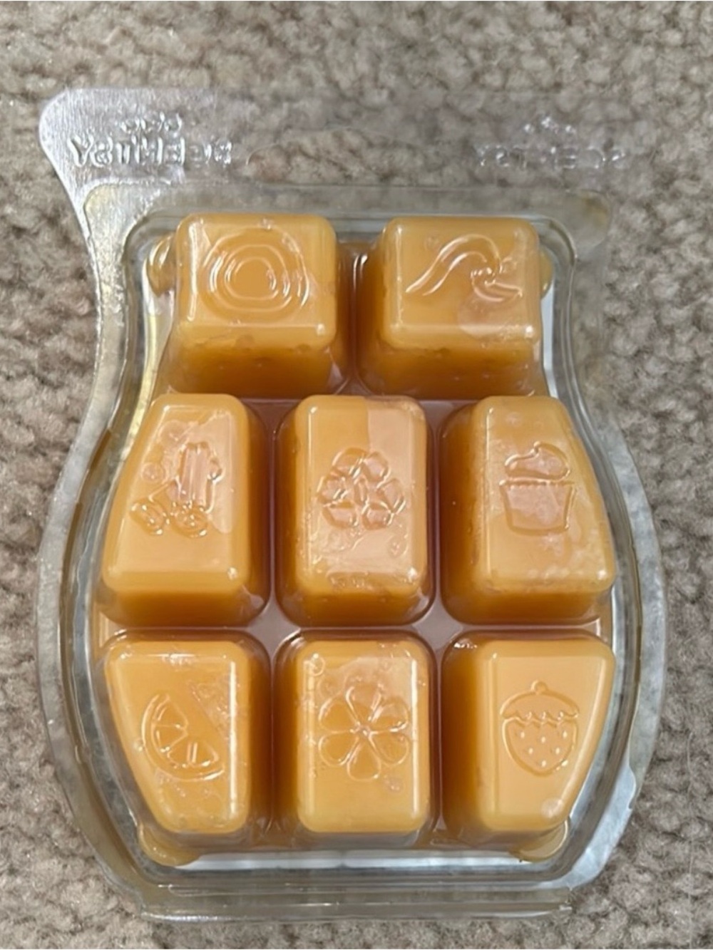 8 Scentsy Wax Bars - Picture 14 of 15